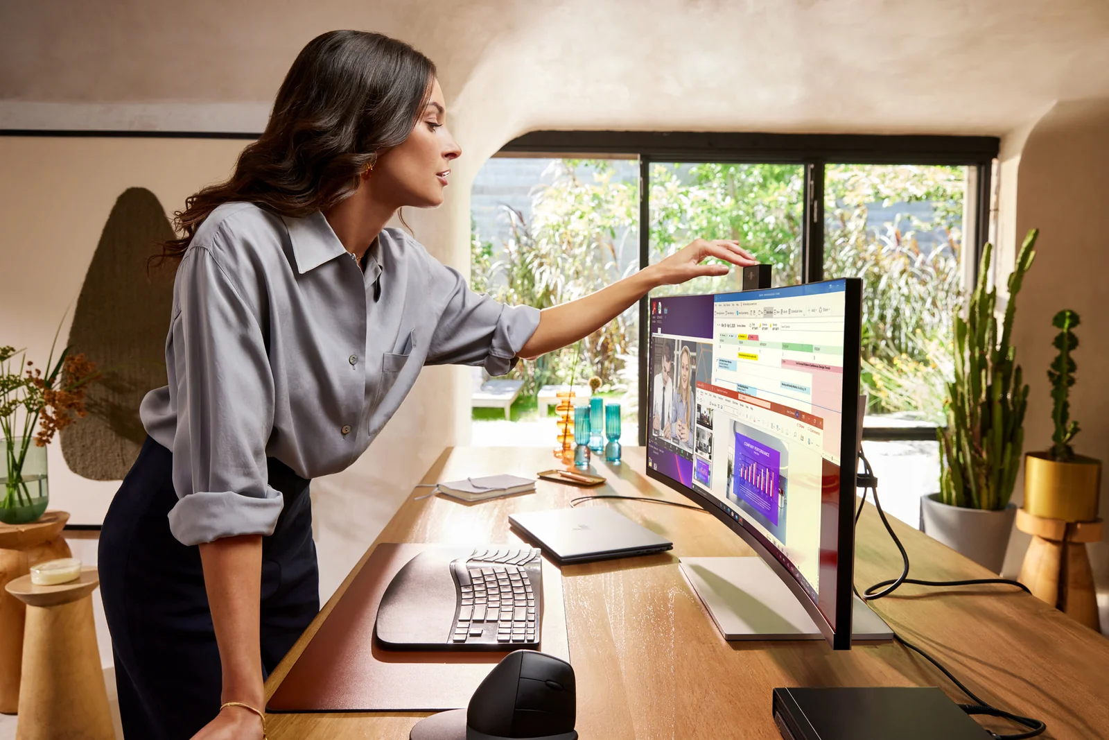 HP Series 7 Pro 34" UWQHD IPS 120Hz Curved Monitor