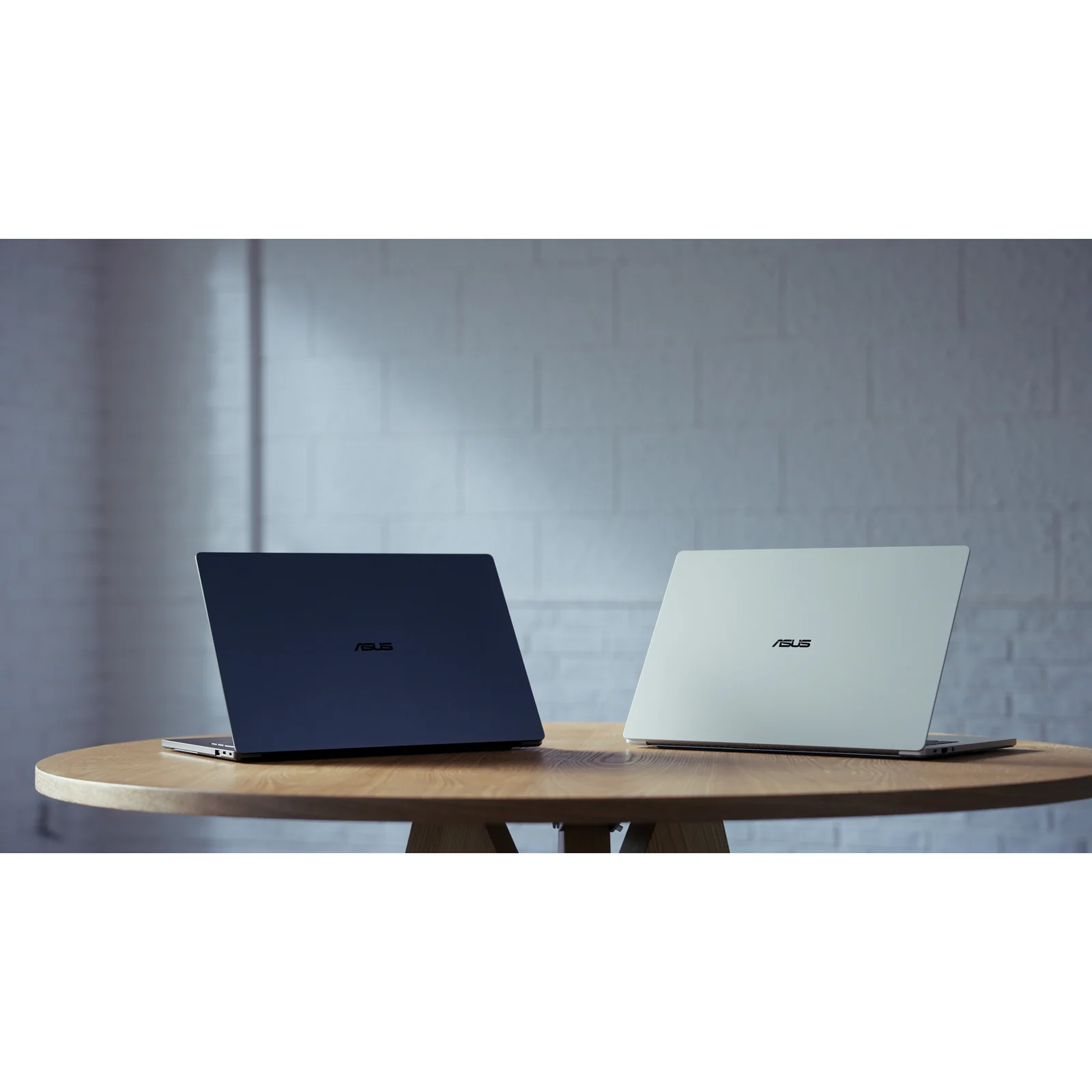 ASUS ExpertBook A7406CMA-U80666W 14", Intel Core 7 350, 16GB RAM, 512GB SSD