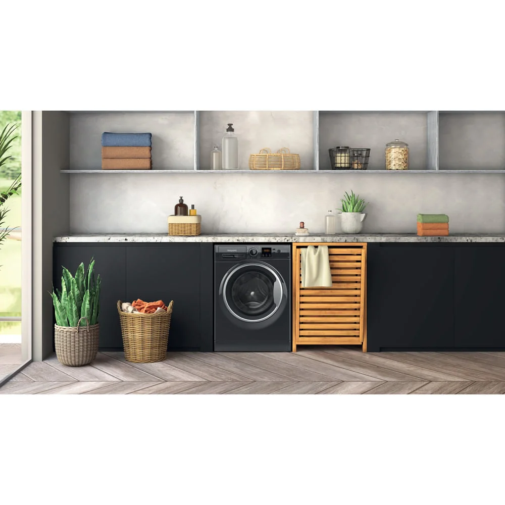 Hotpoint NSWM 946 BS UK 9kg 1351rpm Washing Machine