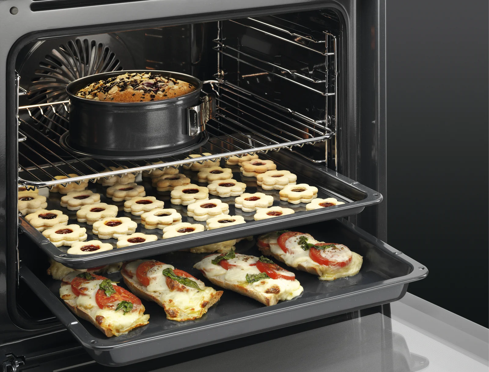 AEG Series 6000 BPX535A61M 949498308 oven