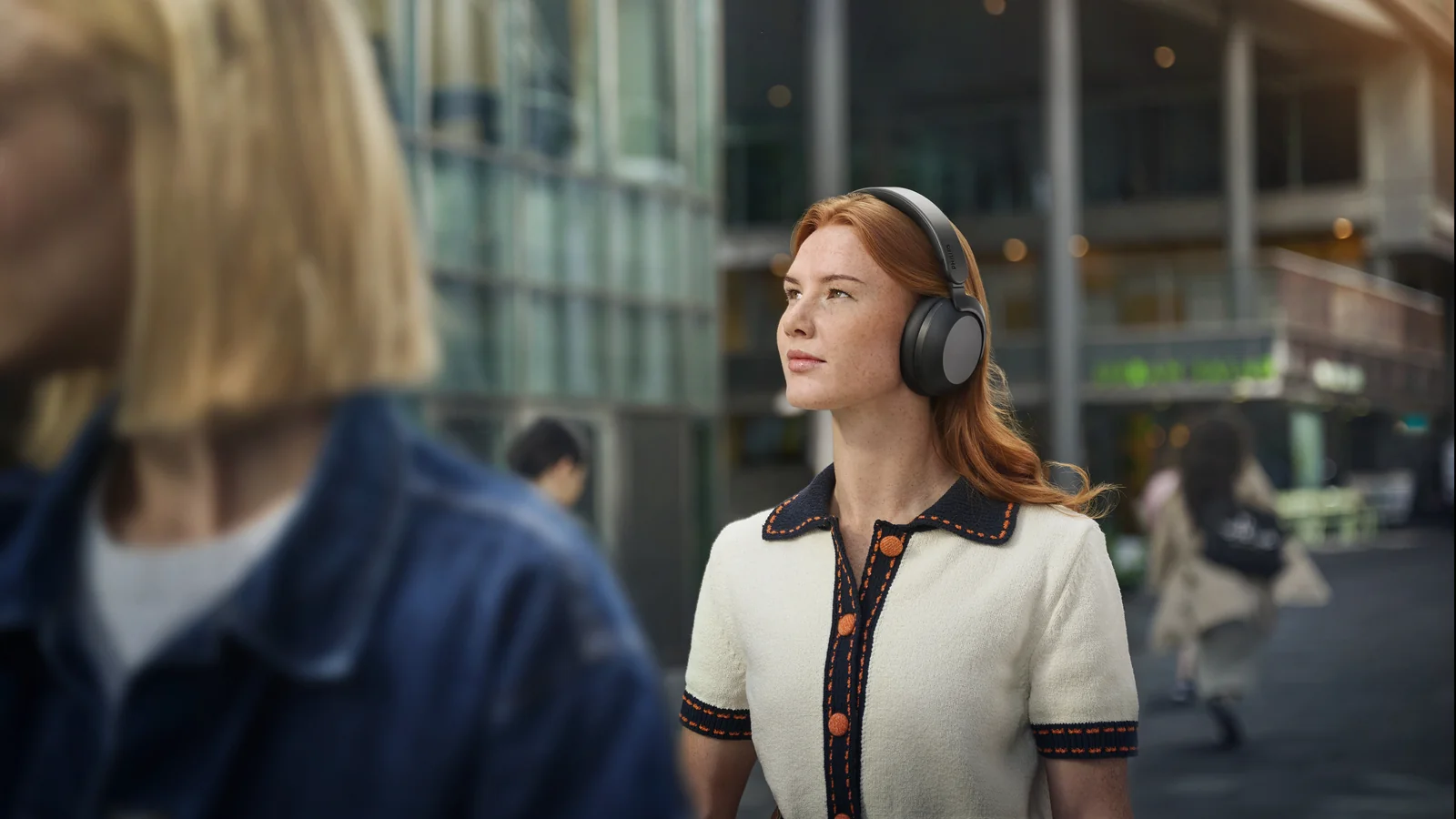 Philips TAH8000E Black