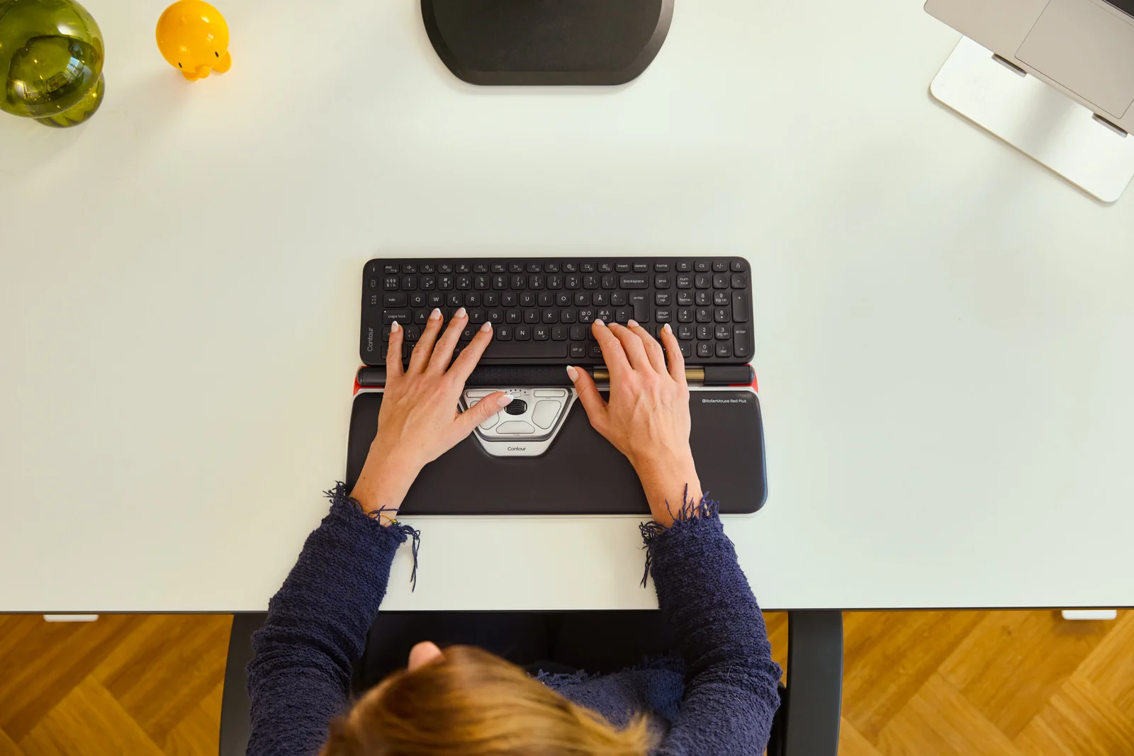 Contour Design RollerMouse Red Plus & Balance Wireless Keyboard