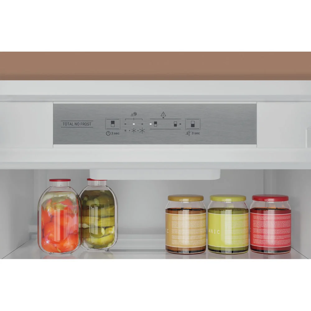 Hotpoint Total No Frost HTC18 T322 UK 250L Integrated Fridge Freezer