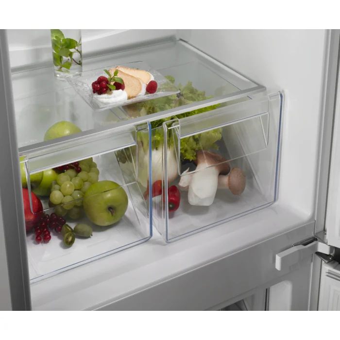 AEG Series 7000 NSC7N18ZES 257L Integrated Fridge Freezer