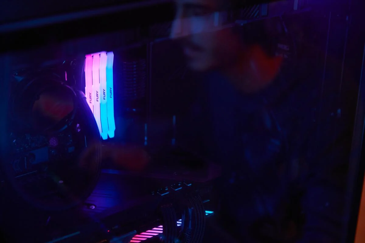 Kingston FURY Renegade RGB 48GB (2x24GB) DDR5 KF580C38RSAK2-48