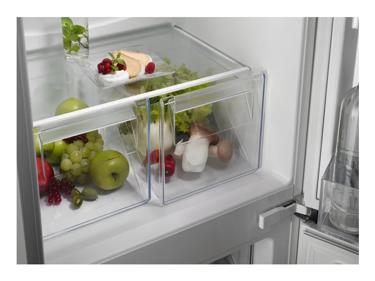 AEG Series 5000 NSC5S18ZES 198L Integrated Fridge Freezer