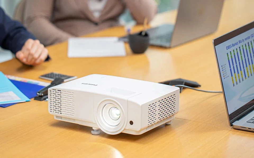 Philips ProPix 850 1080p Projector