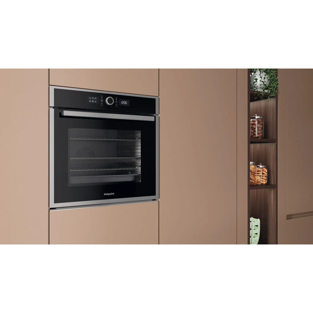Hotpoint HOIM4S8CM0XUK
